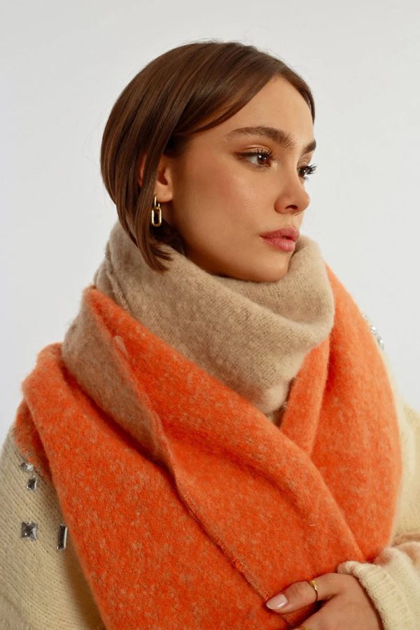 Two-Tone Scarf Supply